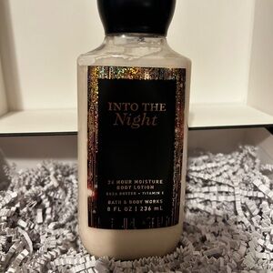 Bath & Body Works Into The Night Body Lotion - Black and Cream